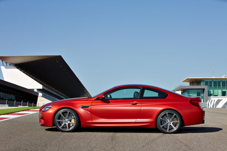  BMW M6 Coupe 2015 года  (фото 17 из 23)